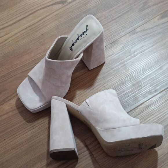 Free People Margo Suede Mules NWOT - Picture 3 of 15